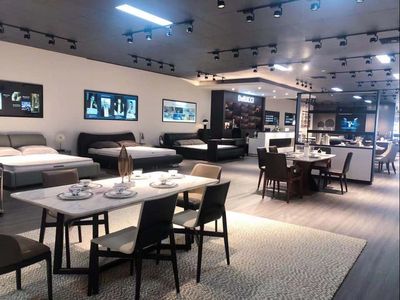 reputable-furniture-store-with-luxury-showroom-1