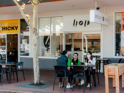 well-established-liquor-asian-grocery-deli-in-the-heart-of-victoria-park-0