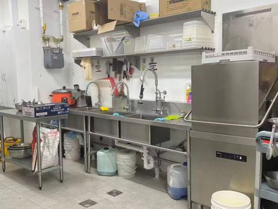 modern-restaurant-with-quality-fit-out-in-belmont-3