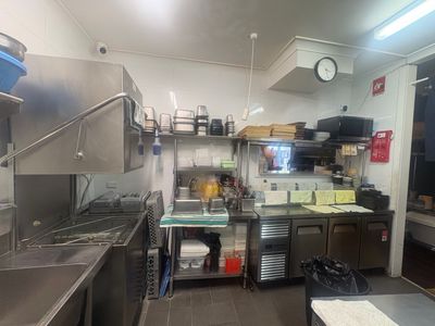 established-1m-revenue-licensed-hospitality-gem-north-perth-4