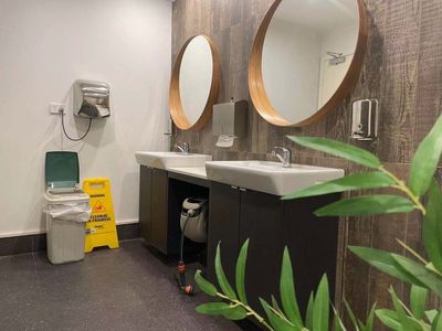 established-restaurant-in-prime-perth-cbd-location-4
