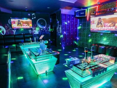 exceptional-entertainment-venue-for-sale-prime-northbridge-location-0
