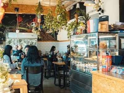 high-performing-cafe-strong-sales-low-rent-excellent-reputation-0