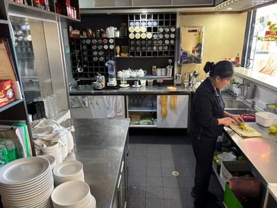 northbridge-restaurant-over-1-000-000-sales-corner-location-on-william-st-3
