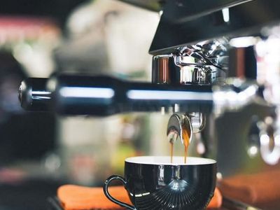 fremantle-cafe-high-turnover-800k-low-rent-premium-equipment-included-1