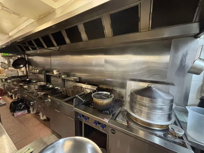 220m-restaurant-over-100-000-month-sales-low-base-rent-only-8-500-month-1