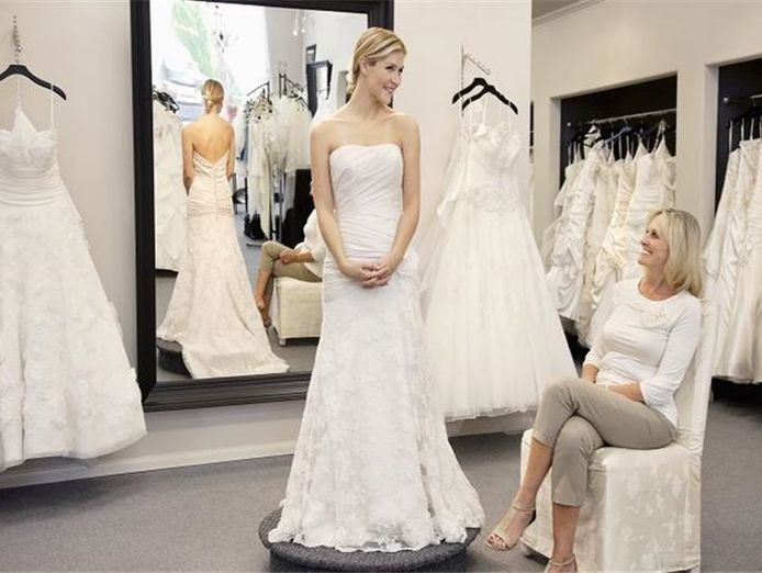 established-and-thriving-retail-bridal-business-0
