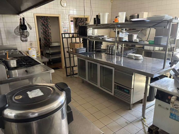 prime-corner-restaurant-opportunity-fully-equipped-ready-to-trade-2