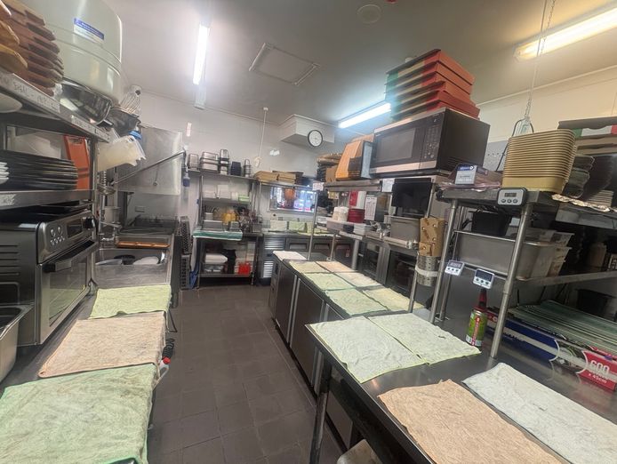 established-1m-revenue-licensed-hospitality-gem-north-perth-3