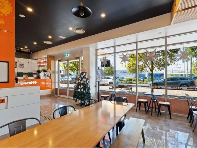 dessert-beverage-shop-opportunity-prime-shopping-centre-location-3