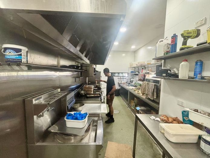 thriving-coastal-cafe-in-the-heart-of-city-beach-2
