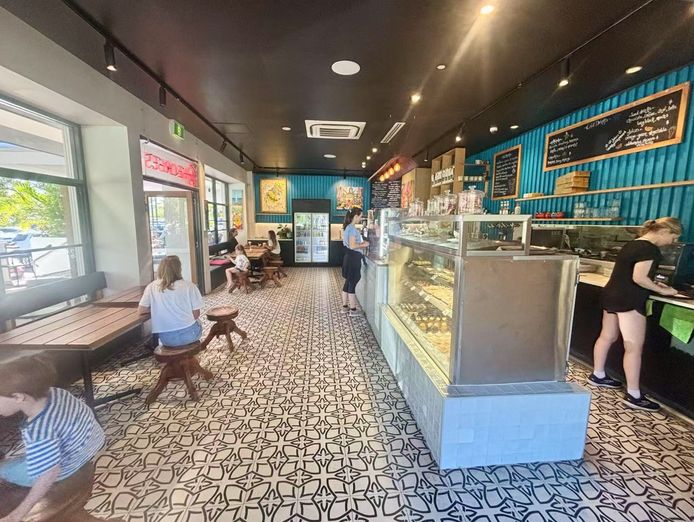 thriving-coastal-cafe-in-the-heart-of-city-beach-0