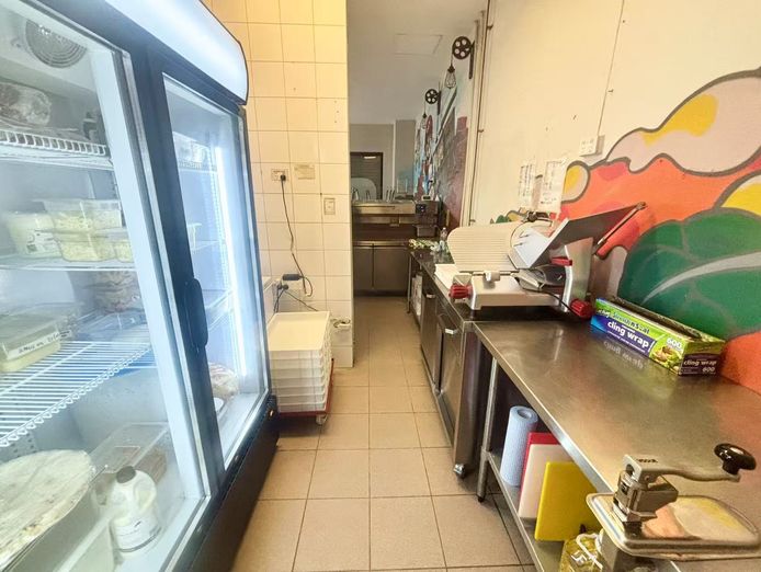 under-offer-prime-individual-pizza-brand-opportunity-in-balcatta-3
