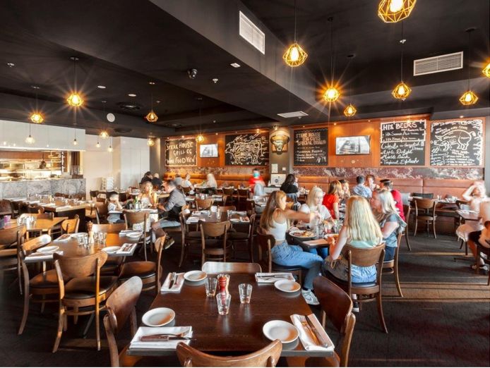 iconic-restaurant-in-albany-since-1999-0