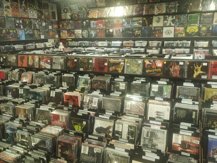 specialist-music-retailer-and-online-store-0