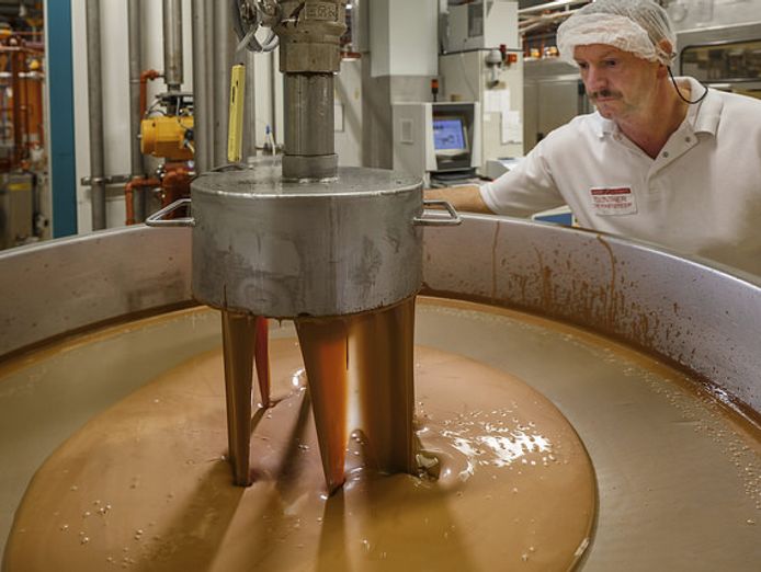 chocolate-manufacture-wholesale-and-retail-0