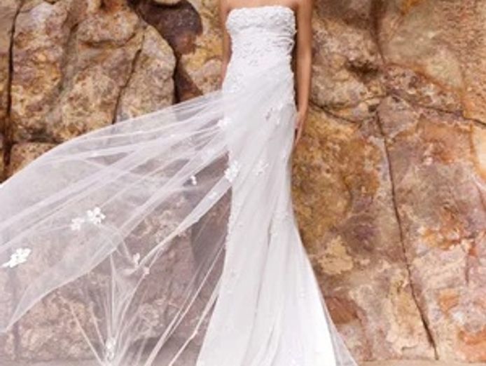 bridal-wedding-gowns-international-designers-est-20-years-3