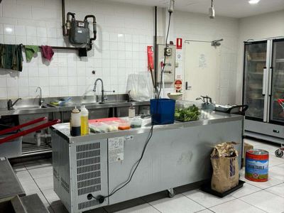fully-fitted-takeaway-kitchen-for-sale-lease-takeover-salisbury-downs-8