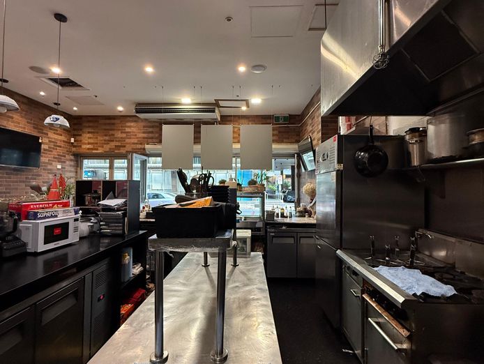 prime-adelaide-cbd-area-high-traffic-restaurant-and-take-away-food-shop-7