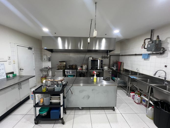 fully-fitted-takeaway-restaurant-for-sale-lease-takeover-salisbury-downs-4