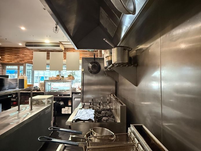 prime-adelaide-cbd-area-high-traffic-restaurant-and-take-away-food-shop-3