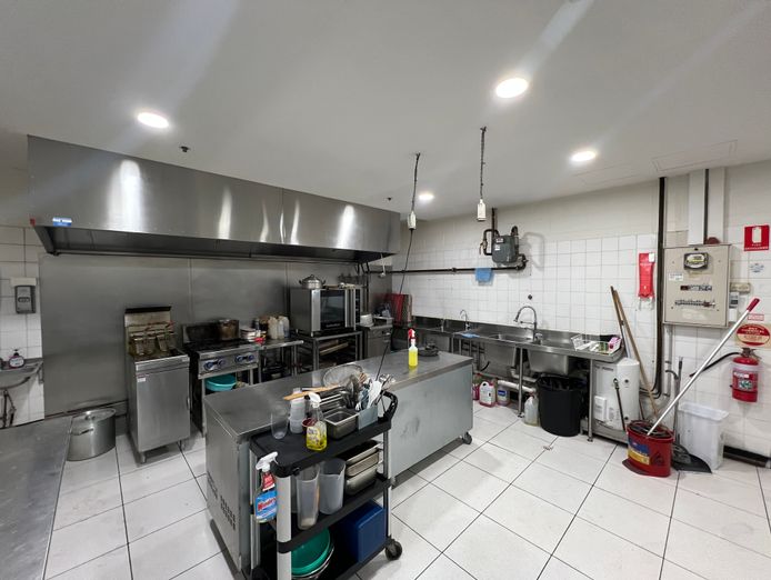 fully-fitted-takeaway-restaurant-for-sale-lease-takeover-salisbury-downs-9