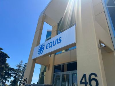 2-businesses-for-sale-www-lifthire-com-au-www-dandenongsigns-com-au-2