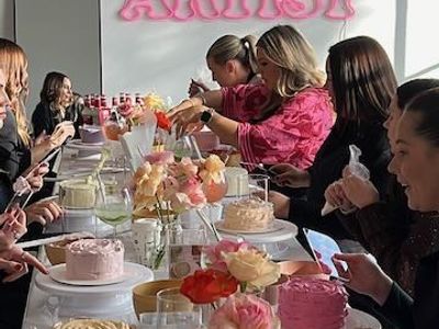 tipsy-artist-paint-sip-events-business-no-artistic-experience-required-2