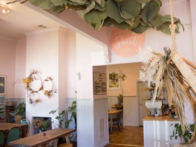 echuca-cafe-with-strong-brand-lease-ideal-lifestyle-or-investor-buy-5