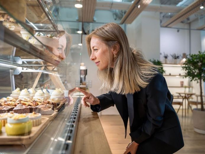 kynetons-iconic-cafe-fully-licensed-function-venue-with-1am-liquor-license-0