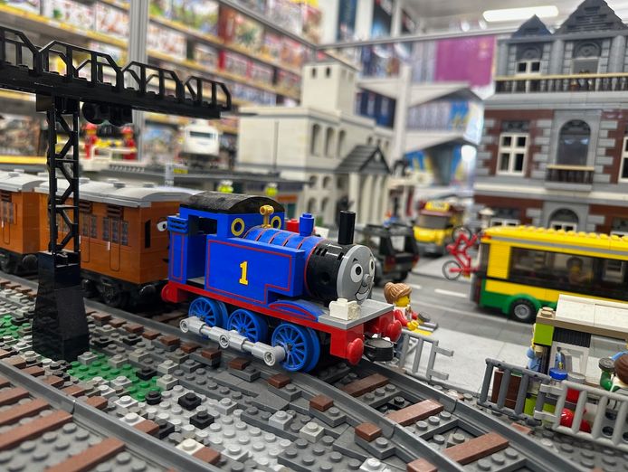 one-of-melbourne-best-lego-store-business-for-sale-4