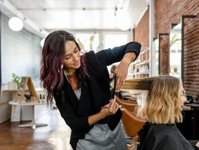 boutique-salon-opportunity-beautiful-fit-out-high-exposure-location-0