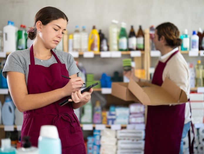 cleaning-supplies-retail-trade-store-strong-reputation-0