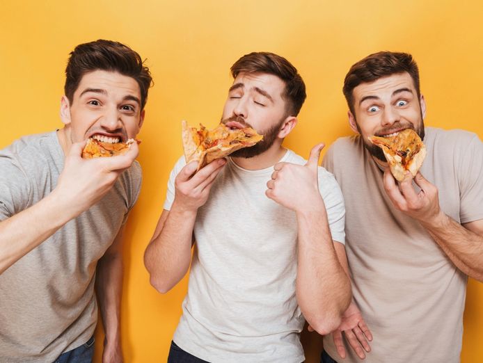 profitable-pizza-pasta-takeaway-for-sale-in-prime-mcg-location-0