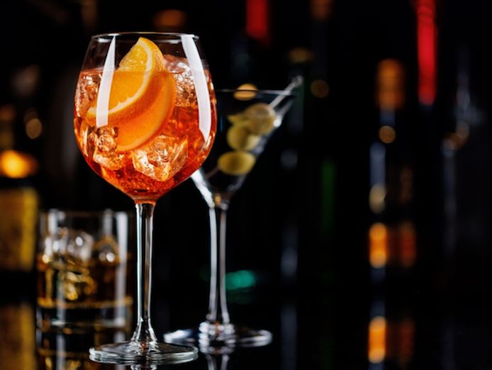 architectural-hospitality-venue-with-95-patron-liquor-licence-alfresco-dining-0