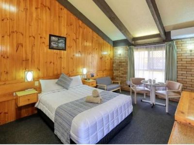 freehold-motel-for-sale-warrumbungle-shire-1