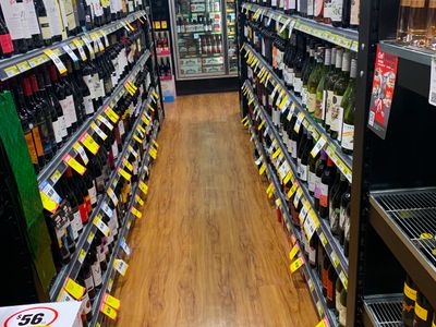 iga-supermarket-plus-liquor-for-sale-hills-district-4