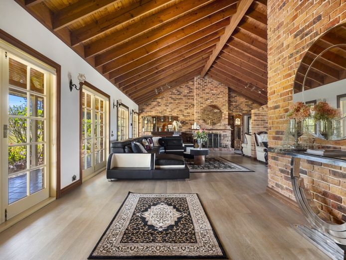 luxury-lifestyle-property-with-multiple-revenue-streams-hunter-valley-2