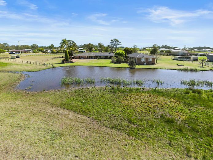 luxury-lifestyle-property-with-multiple-revenue-streams-hunter-valley-9