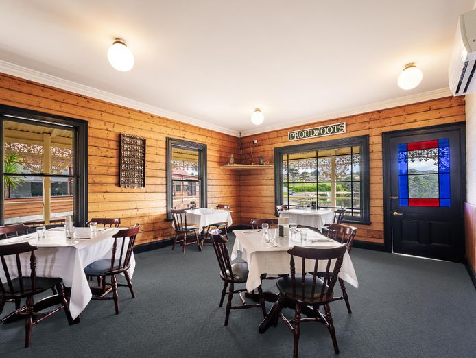 proudfoots-restaurant-4