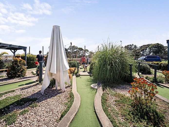 mini-golf-by-the-sea-6