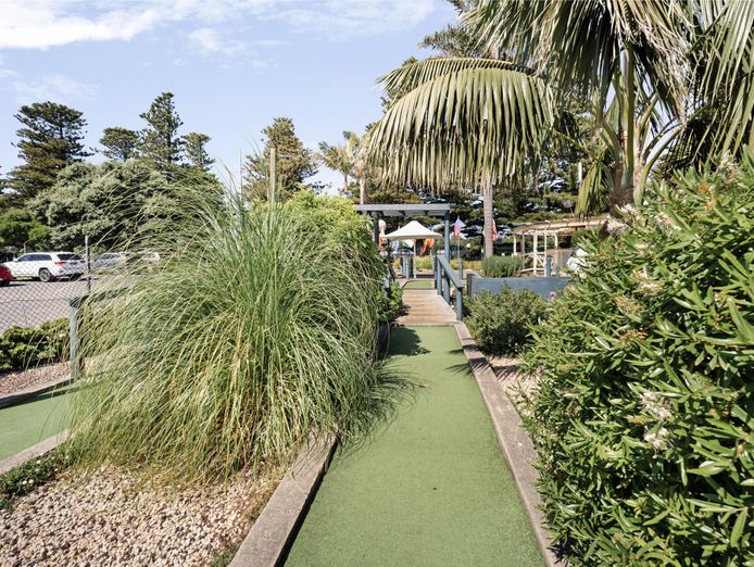 mini-golf-by-the-sea-5