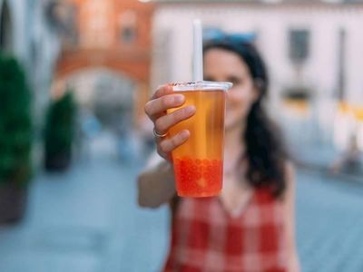 fried-chicken-amp-beverage-franchise-1-1m-revenue-1