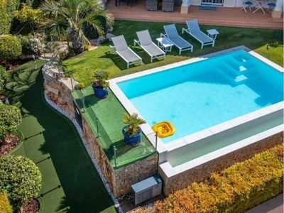 profitable-port-macquarie-pool-builder-for-sale-1