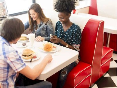fully-fitted-burger-qsr-in-campsie-1