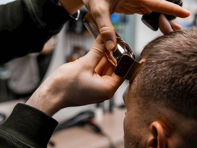 profitable-barber-shop-in-blue-ribbon-location-2