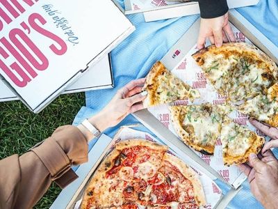 new-johnny-gio-39-s-pizza-franchise-wollongong-1