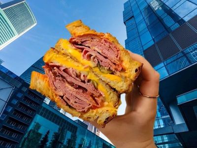 profitable-takeaway-high-turnover-prime-sydney-cbd-location-1