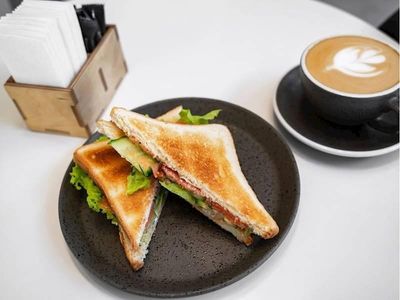 established-cafe-westfield-warringah-mall-1