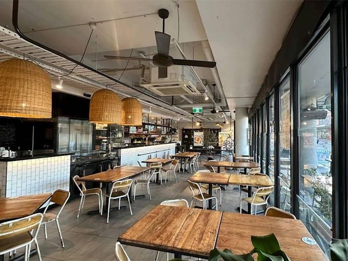 zeus-street-greek-franchise-with-30k-sales-pw-1